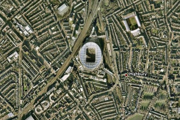 Google Earth で Emirates Stadium 周辺