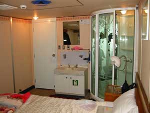Pukwan Ferry 1st class-A; 釜関フェリー 1等A室内